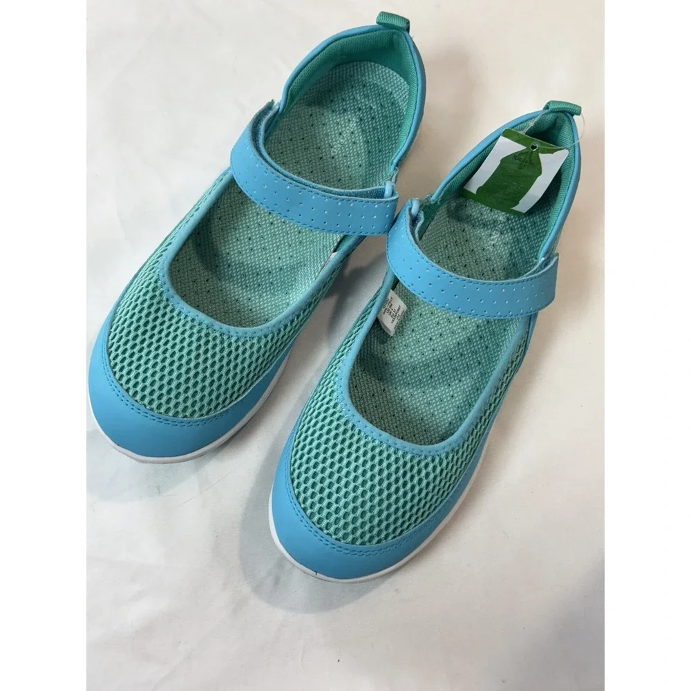 NWT Lands End Girls Nature Tek Water Shoes 5M Outdoor Hiking